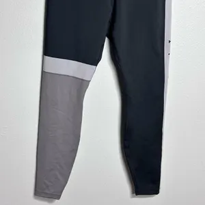 Nike Dri-Fit Women Workout Black/Gray Athletic‎ Yoga Capri Leggings size M thumbnail 3