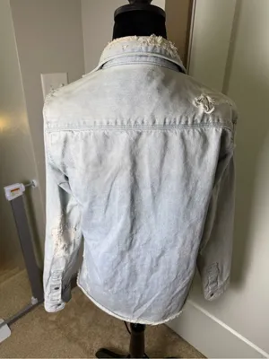 Zara Relaxed Fit‎ Medium Distressed Wash Button Front Jean Denim Jacket Button S thumbnail 4