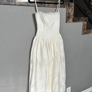 NWOT House of CB Chloe White Custom Lace + Cotton Midi Dress thumbnail 3