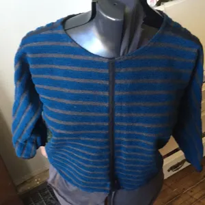 Madewell S blue striped crop 3/4 sleeve blouse thumbnail 1