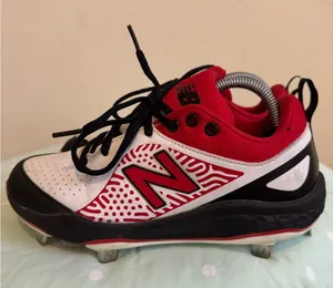 New Balance Fastpitch Metal Softball Cleats size 6 thumbnail 1