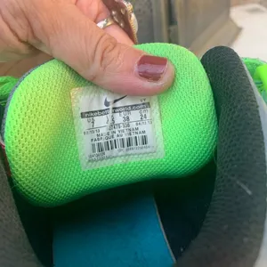 Nike neon sneakers thumbnail 4