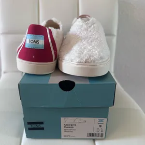 TOMS Cream and Red Fuzzy Slip-On Shoes thumbnail 2