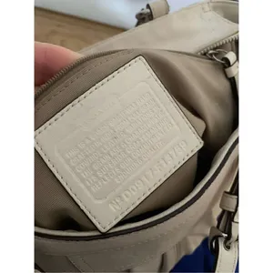 Coach off white or cream shoulder bag thumbnail 5