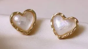 Gold Heart Pearl Earrings thumbnail 1