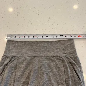Vuori Lux At Ease Harem Style Pants Heather‎ Gray Medium thumbnail 9