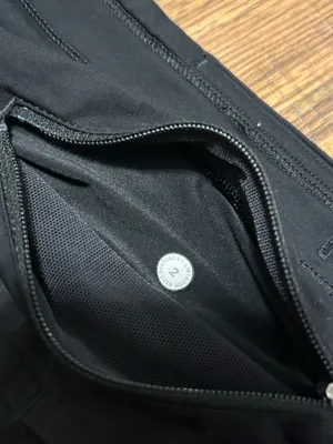 Lululemon Black Speed Up Shorts 2.5" Lined thumbnail 3