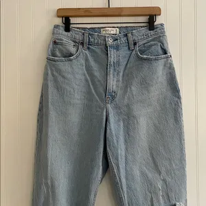 ABERCROMBIE & FITCH The 90’s Straight Ultra High Rise Jeans Size 30 / 10R NWT thumbnail 7