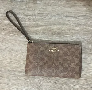 Coach wristlet thumbnail 1