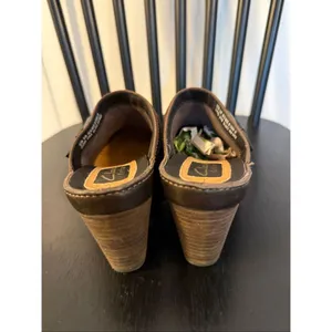 Clark’s Artisan grown leather buckle clog mules size 6.5 thumbnail 9