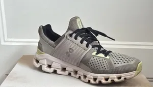 On Cloud Cloudswift Shoes thumbnail 1