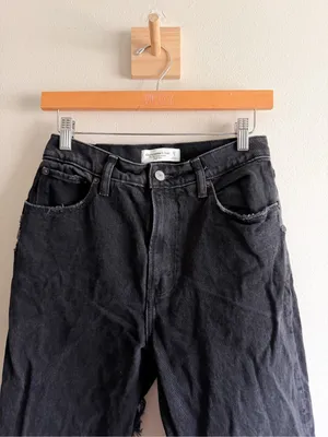 Abercrombie and Fitch 90s Relaxed High Rise Jean Size 26 thumbnail 5