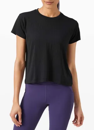 Lululemon Black Train to Be Short Sleeve Relaxed Fit Mesh Shirt Size 4 thumbnail 1