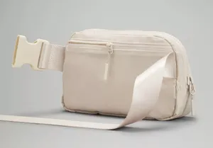 Lululemon Everywhere Belt Bag thumbnail 2