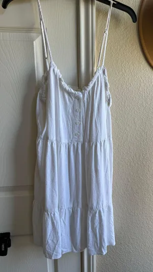 White Dress thumbnail 1