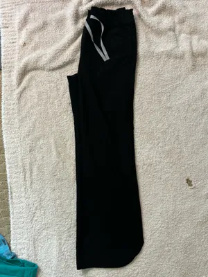 Figs Shelby Ultra High Rise Wide Leg Scrub Pant in Black Size Small/ tall thumbnail 6