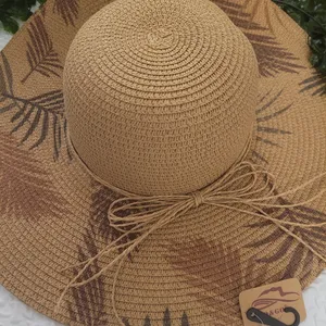 Wide-brimmed beach or field hat. Made mainly of straw. thumbnail 5