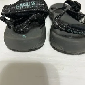 Magellan Outdoors River II Sandals Zig Zag Black White Sz 10 thumbnail 4