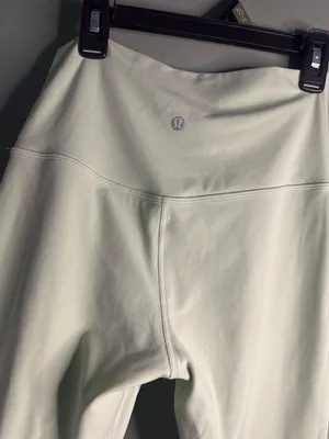 Lululemon High Rise Leggings Size 6 Light Green Yoga Running Gym Athleisure thumbnail 2