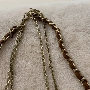 Necklace thumbnail 5