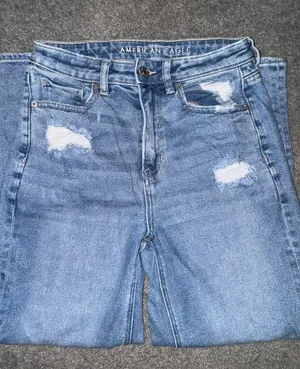 American Eagle Mom Straight Jeans 4Short thumbnail 1