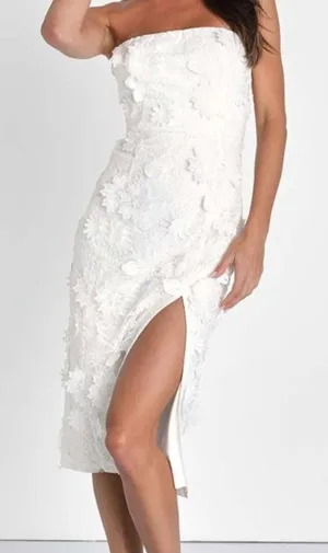 Lulus NWOT Elevated Sensation White 3D Floral Embroidered Midi Dress Medium thumbnail 1
