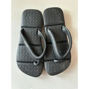 Crocs Captiva Women's Discontinued Slip-On Flip-Flop Thong Sandals 6 thumbnail 3