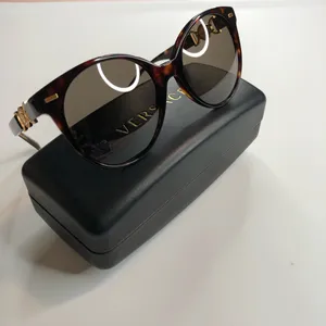 Versace VE4442 Women’s Tortoise Sunglasses with Medusa Logos at Temples ~ BNIB! thumbnail 2