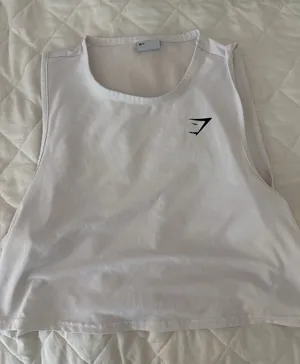 Gymshark Crop Top thumbnail 1