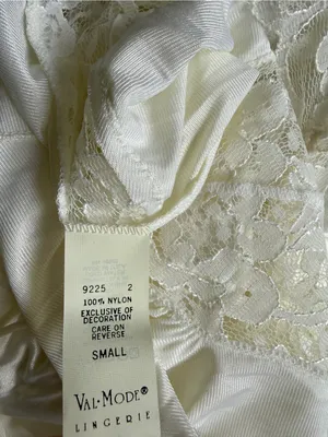 Val Mode Vintage White Lace Trim Bridal Nightgown thumbnail 11