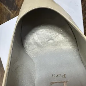 Yves Saint Laurent Pumps Womens 35 US 5 Beige Leather Kitten Heel Closed Toe thumbnail 15
