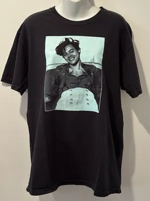 Harry Styles Love on Tour T-Shirt 2021 Comfort Colors Size L Large EUC!! thumbnail 1