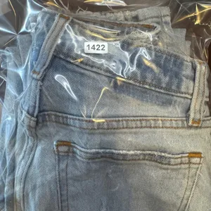 1422 | Abercrombie‎ Curve Love The Mom High Rise Distressed Jeans Light Wash 00 thumbnail 8