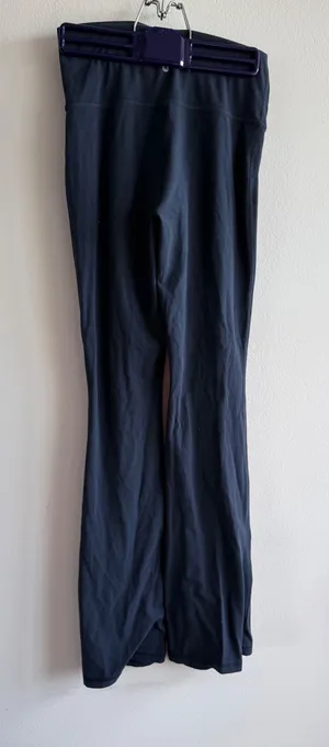 Tna‎ TnaAction Women Medium Navy Blue Flare Yoga Pants High Rise Slit Hem 2617 thumbnail 1