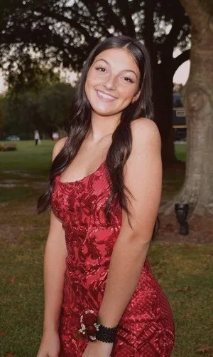 Hoco Dress Red thumbnail 1