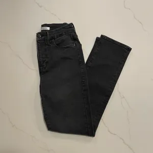 NWT Black High Rise Jeans thumbnail 5