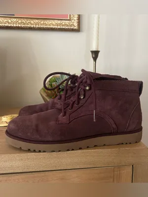 UGG Bethany Ankle Boots Lace Up Suede Sheepskin Chukka Booties Burgundy Size 8.5 thumbnail 2