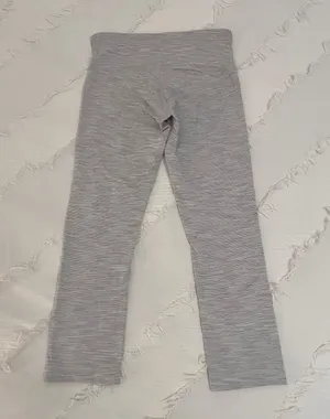 Lululemon Gray Cropped Leggings Size 4 thumbnail 2