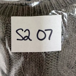 Y2K Gap M Sweater Brown Cable Knit Crew Neck Long Sleeve Classic Preppy Academia thumbnail 9