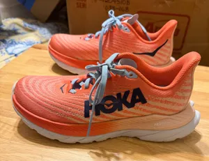 Hoka Mach 5 pre-owned - see pics soles have use but inside is very clean w 5.5 thumbnail 3