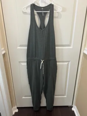 Vuori Lux Razorback Jogger Jumpsuit Large thumbnail 2