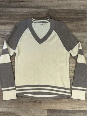 Faherty Throwback V-Neck Knit Sweater Women’s Medium thumbnail 2