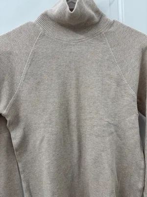 Everlane 100% organic cotton long sleeve turtleneck top waffle knit thermal thumbnail 2