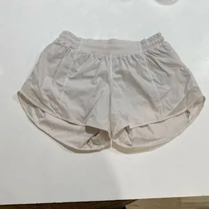 Lululemon Hotty Hot Running Shorts Size 8 Cream White Athletic thumbnail 2