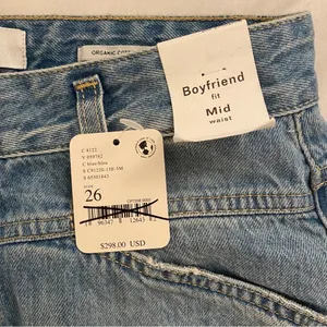 NWT CLOSED Denim Boyfriend Mid Waist Jeans thumbnail 2