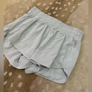 Lululemon Athletica mint green tracker shorts women’s size 10 thumbnail 2