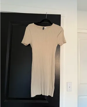 NWOT H&M cream mini dress thumbnail 4