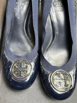Tory Burch Navy Patent Leather Heels With Gold Logo Accents Size 7.5 thumbnail 3