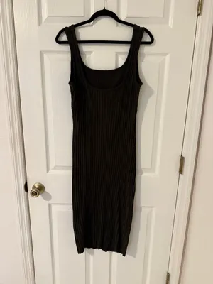 Elegant Hunter Green Sleeveless Dress thumbnail 2