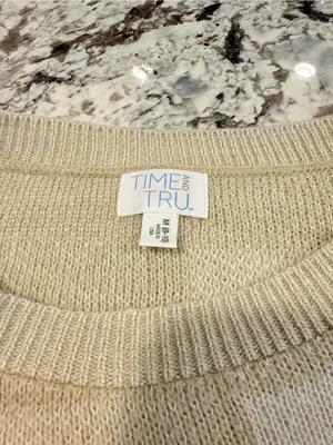 Time and Tru Cream Relaxed Knit Sweater Medium Side Slit thumbnail 4